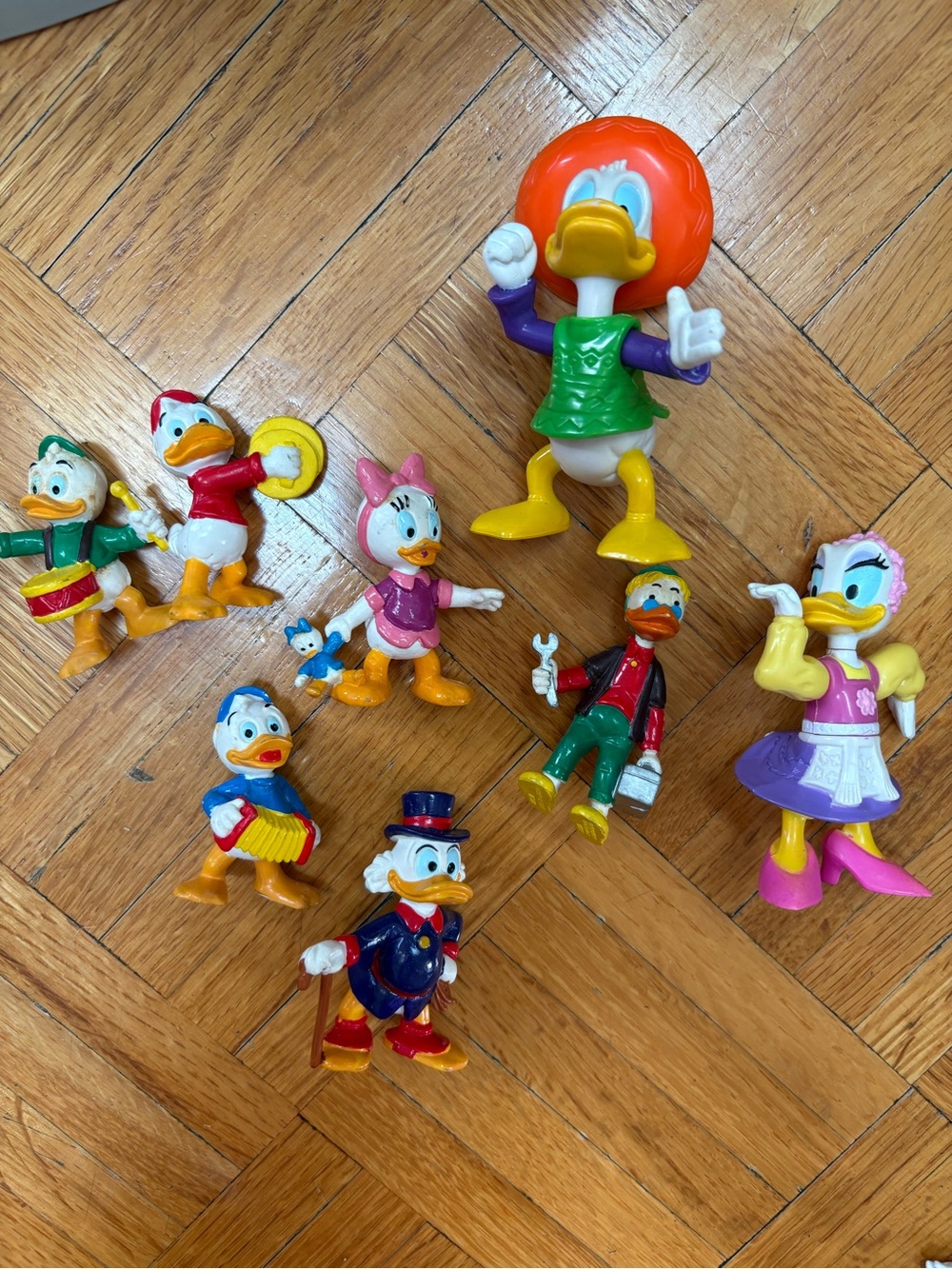 Disney Duck Family Mini Figures Set - Red, Yellow, Green, Purple